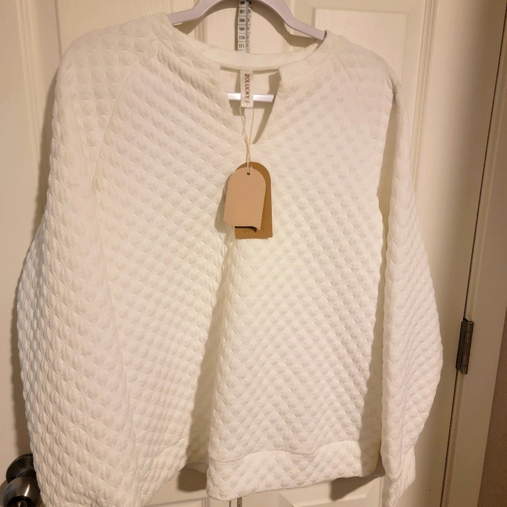 NWT Zolucky longsleeve off white top sz Lg